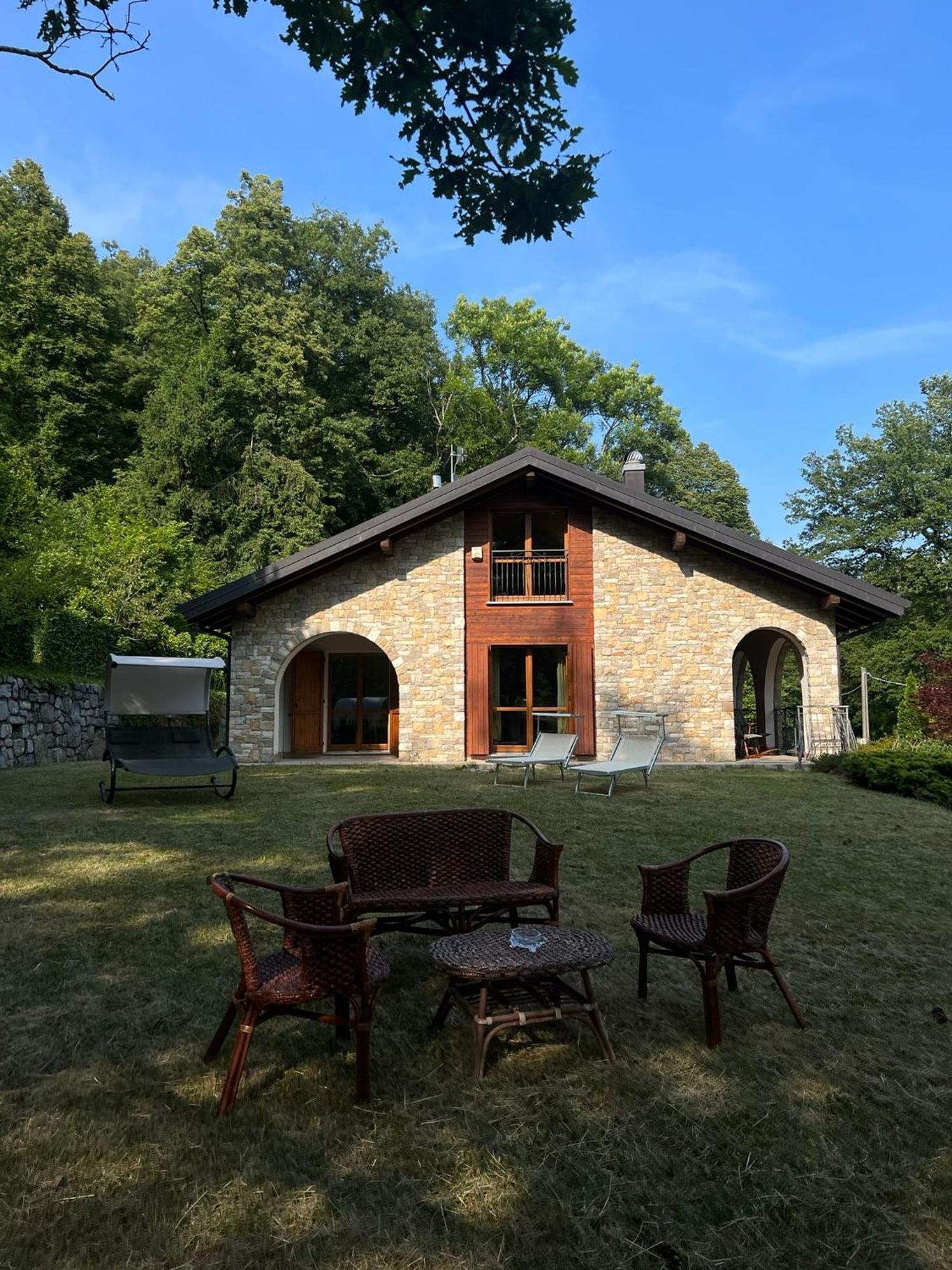 Agriturismo La Nevera لانسو دينْتيلفي الغرفة الصورة