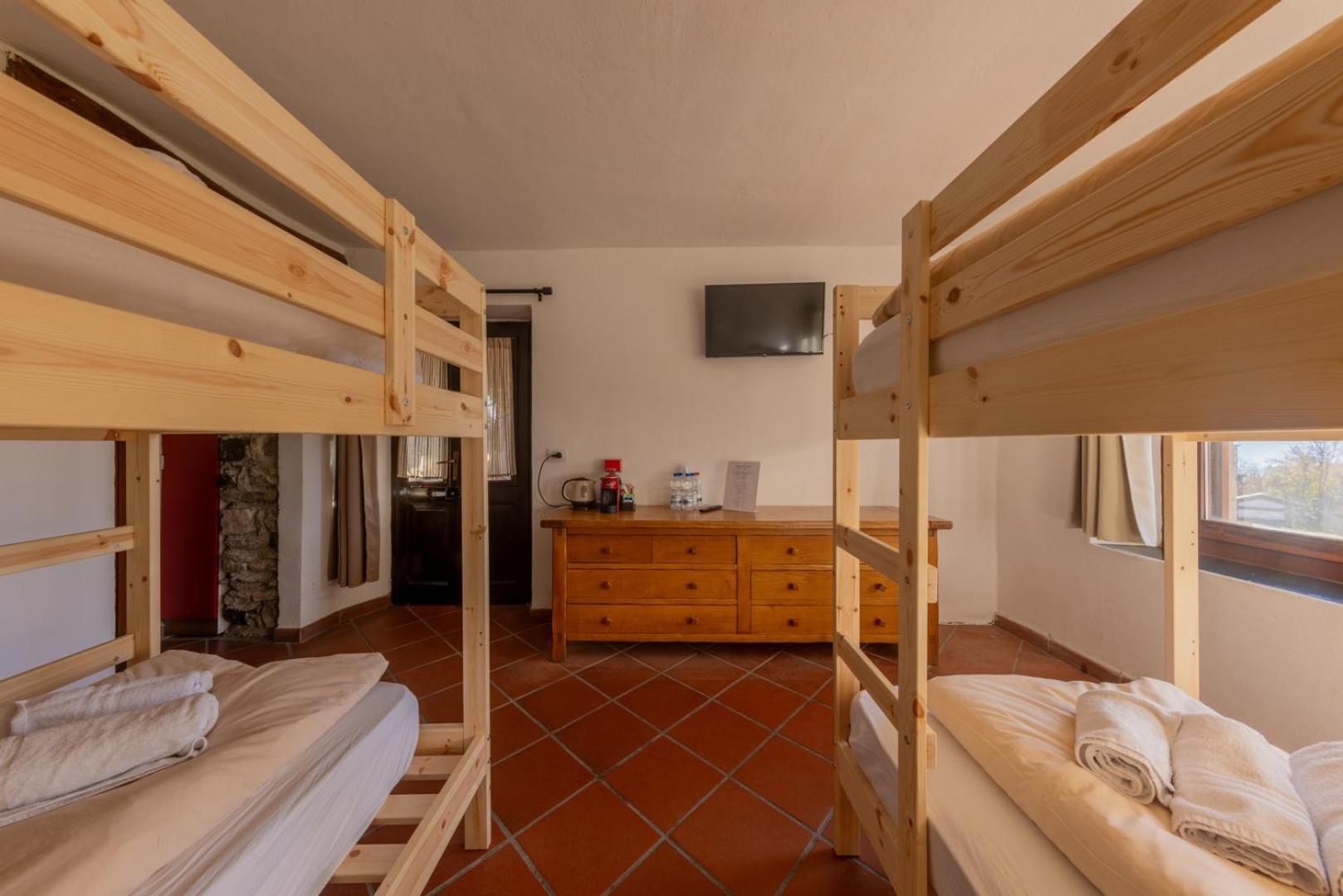 Agriturismo La Nevera لانسو دينْتيلفي الغرفة الصورة