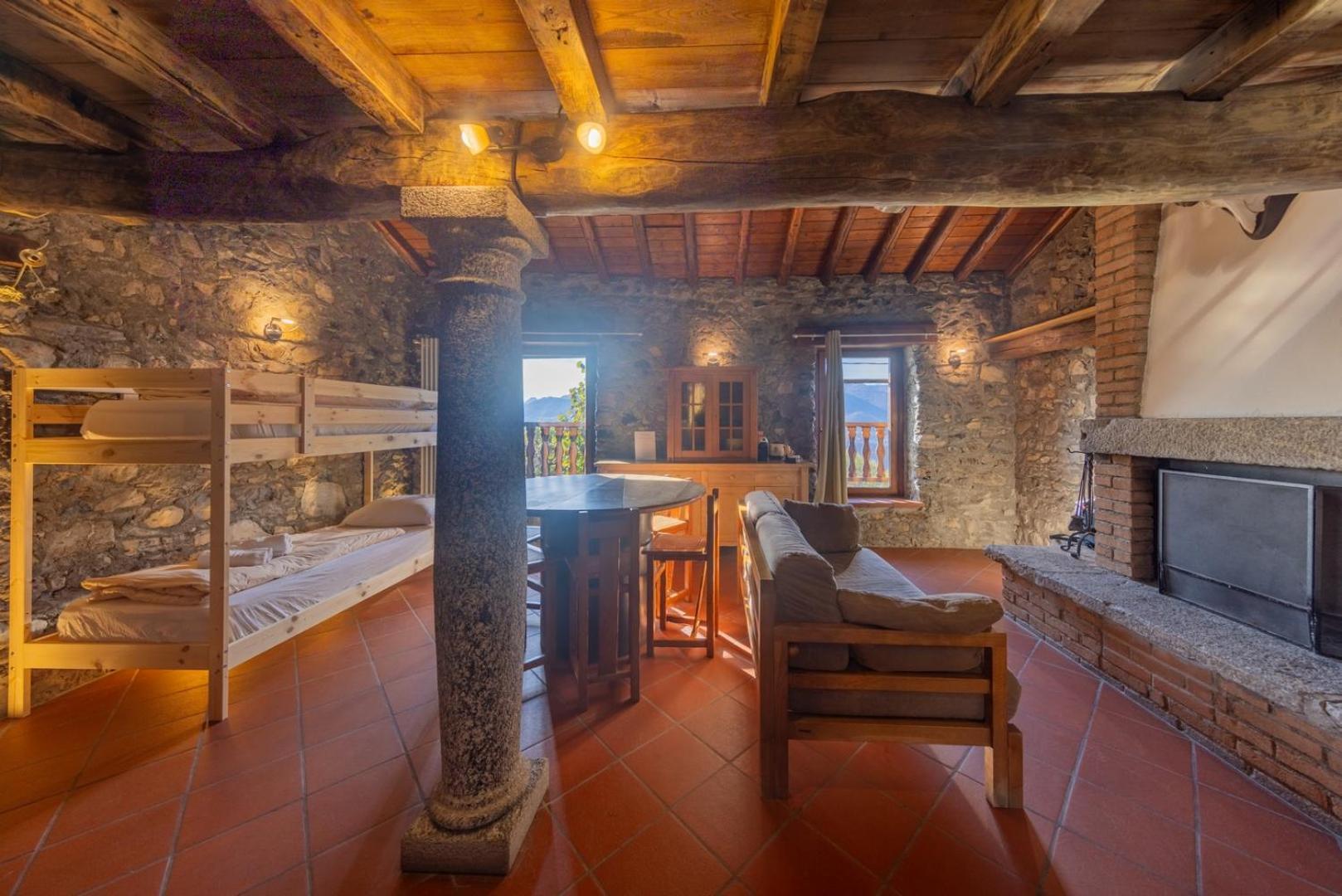 Agriturismo La Nevera لانسو دينْتيلفي الغرفة الصورة
