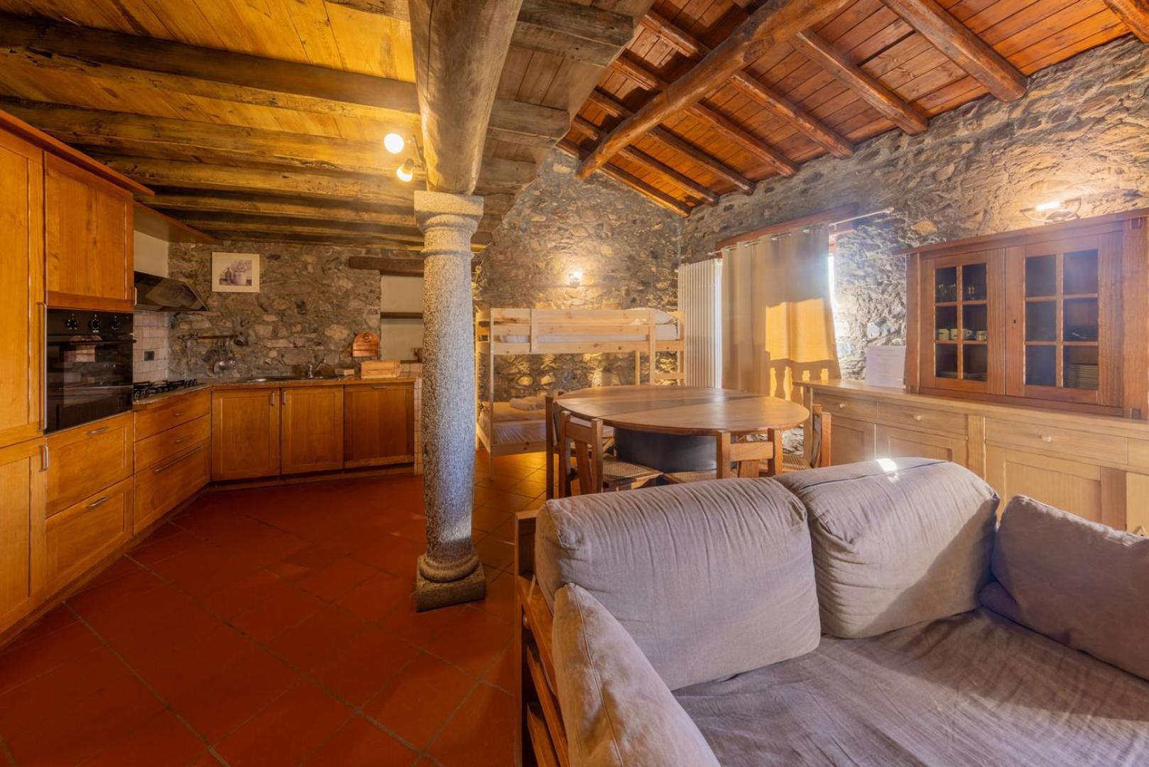 Agriturismo La Nevera لانسو دينْتيلفي الغرفة الصورة